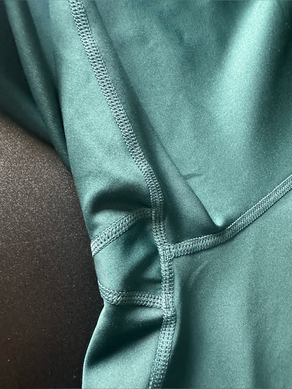 Alo Yoga Set: Line Up 7/8 Legging & Line Up Bra in Winter Ivy - Med - Picture 9 of 11